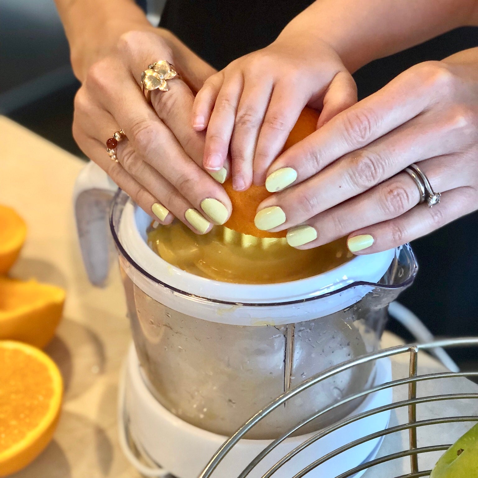 Upgrade Your Weekend Brunch with this Citrus Juicer Under $20 on Amazon!