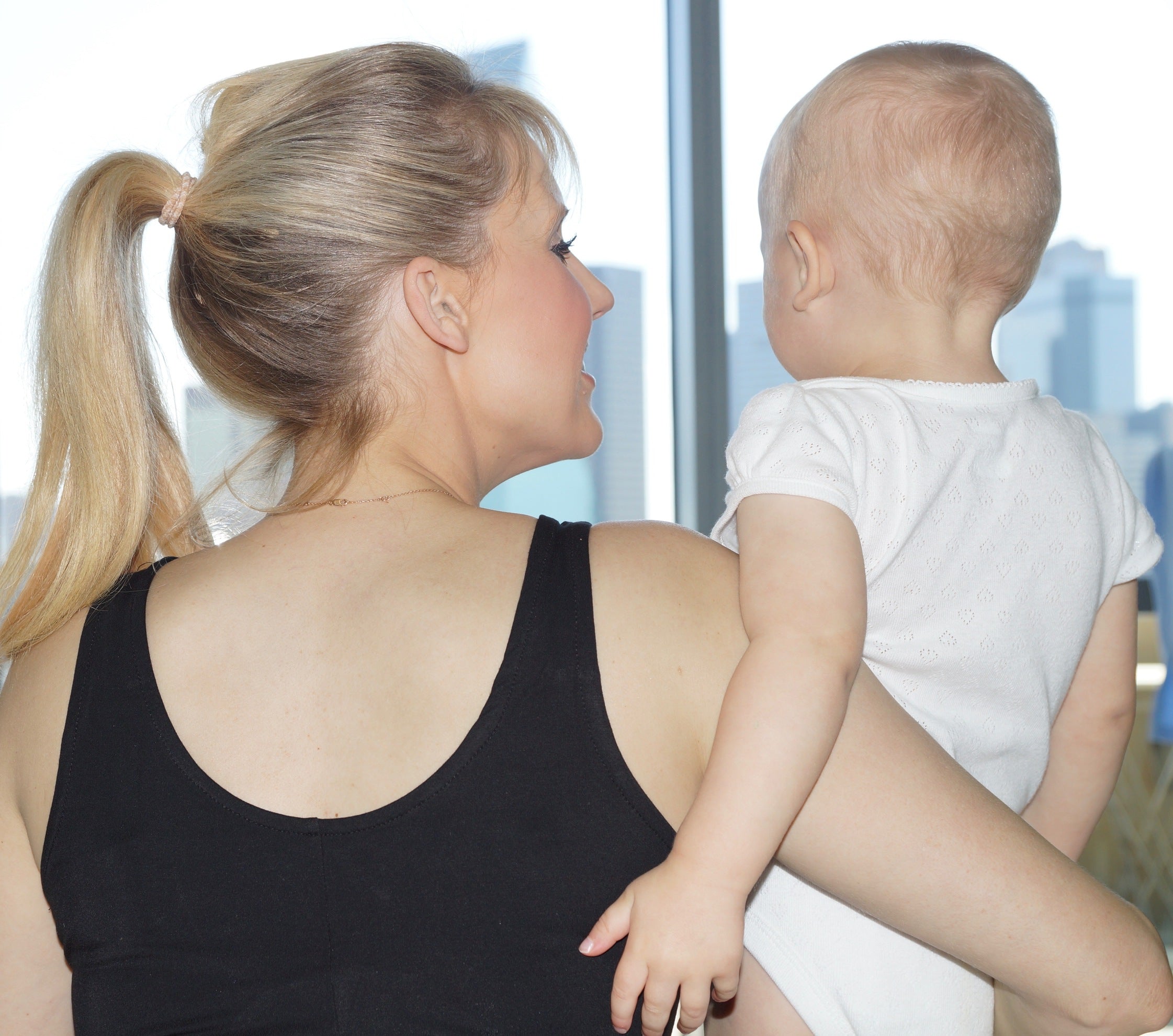 Hospital Bag Must-Haves for the Mother-to-Be